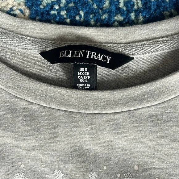 Vintage Christmas Truck cozy sweater - Picture 4 of 5